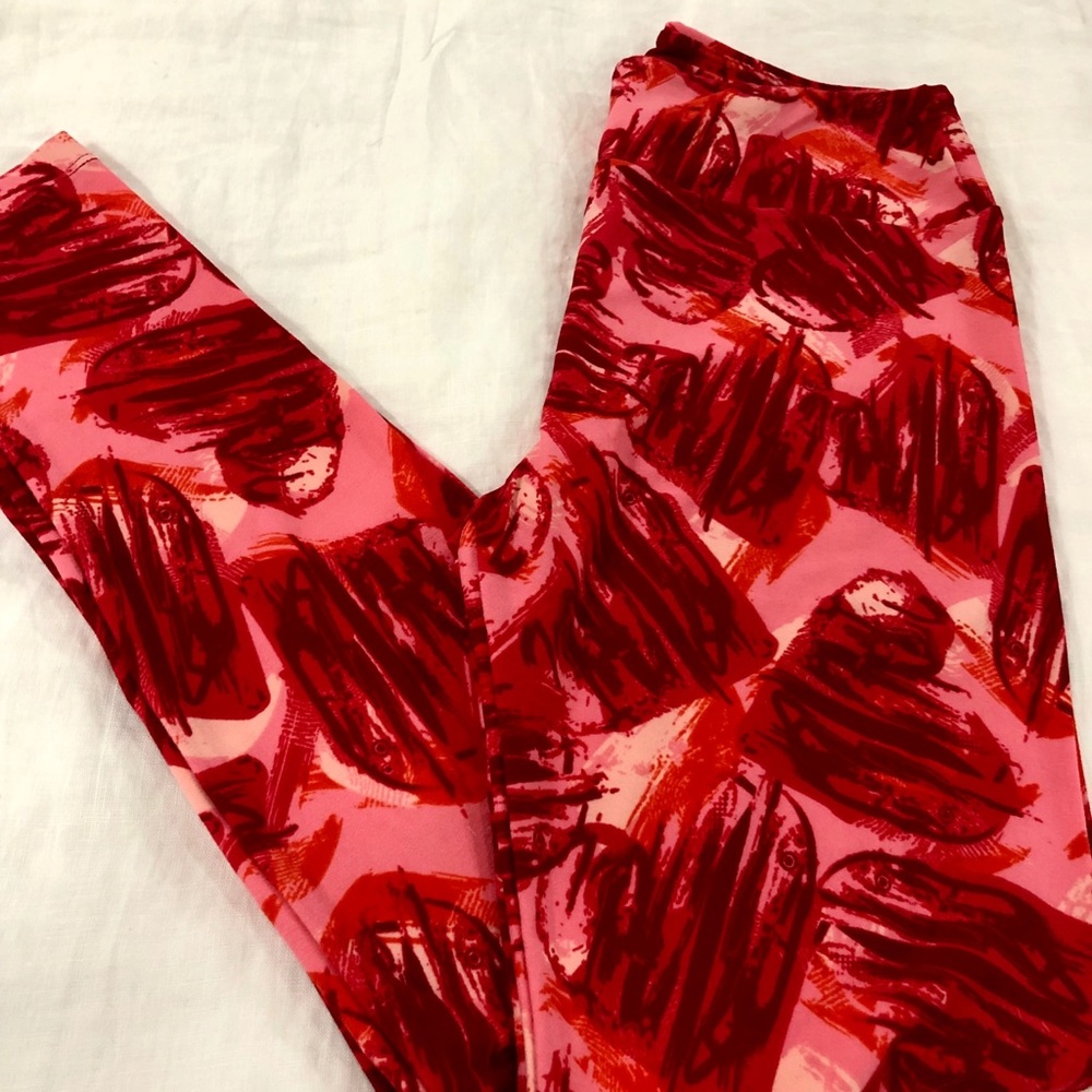 NWT LulaRoe Leggings Pink Red Scribble Hearts OS